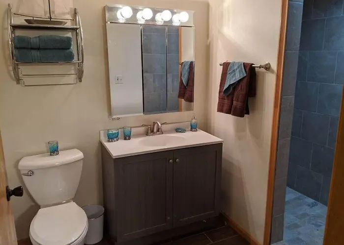 Holiday home Gorgeous Nautical House Chain O' Lakes With Hot Tub Option Ingleside Shore