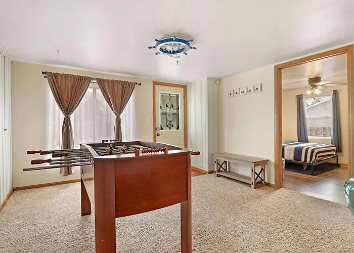 Gorgeous Nautical House Chain O' Lakes With Hot Tub Option
