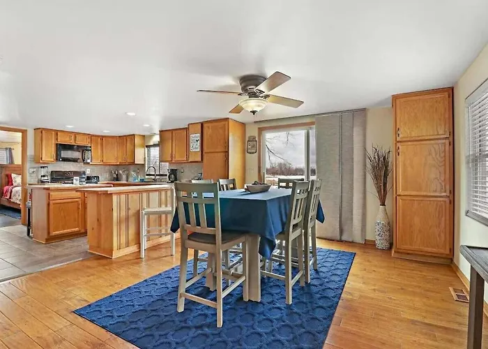 Gorgeous Nautical House Chain O' Lakes With Hot Tub Option Casa de férias Ingleside Shore