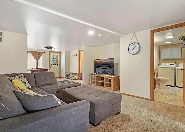 Gorgeous Nautical House Chain O' Lakes With Hot Tub Option Holiday home
